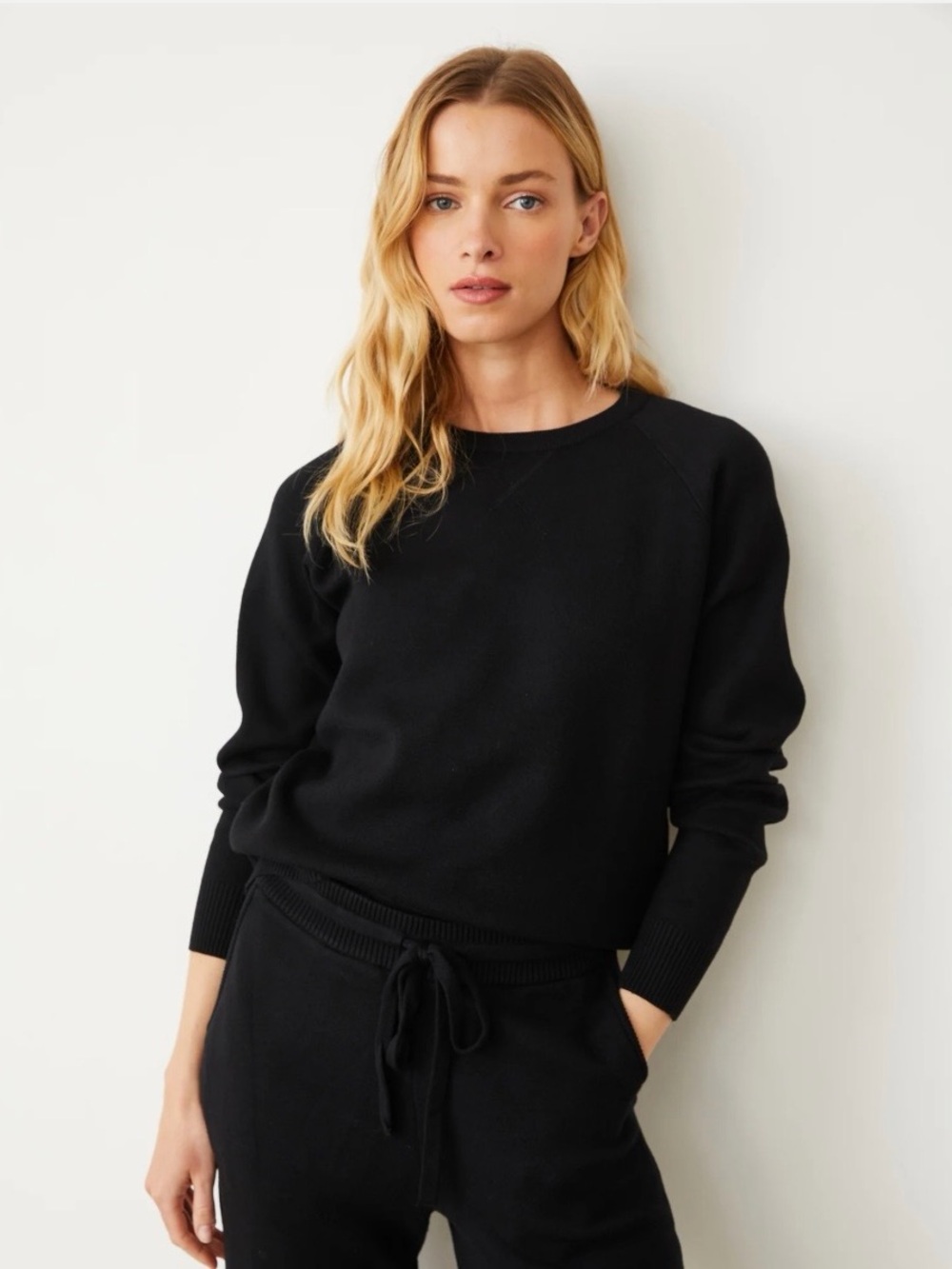 Monrow Black Crewneck Knit Sweatshirt and sweatpants xs never worn